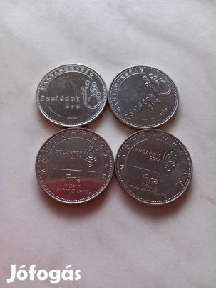 Két különböző jubileumi 50 ft verde fényes