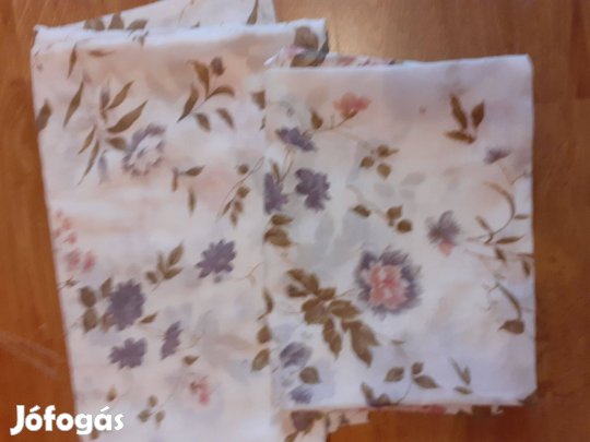 Két különböző pamut nagy párna és kis párna huzat szett