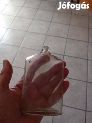 Két különböző régi kölnis üveg egybe 100 és 50ml-es