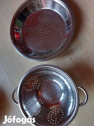Két különböző régi rozsdamentes konyhai szűrő
