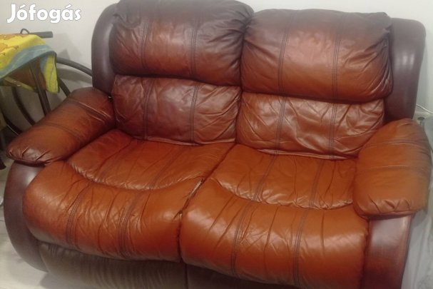 Két személyes kanapé 