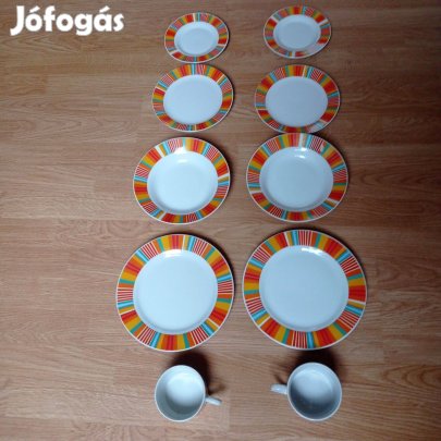 Két személyes porcelán étkészlet