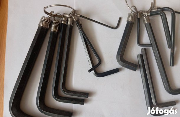 Két új imbiszkulcs készlet(15db)+(9 db)behajtós 2000 Ft Bp. 3. ke