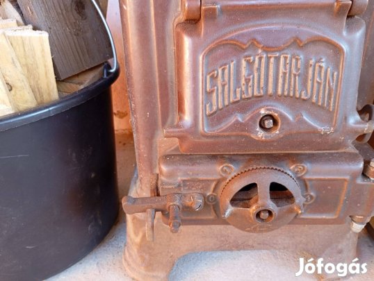 Kétaknás Salgótarján kályha használt, megkímélten jó állapotban