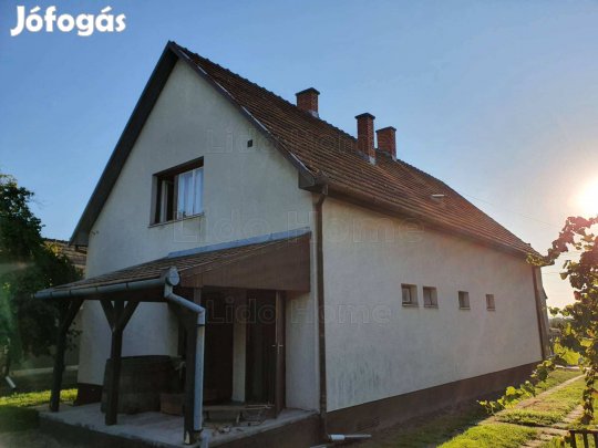 Kétgenerációs CSALÁDI HÁZ Balatonszentgyörgyön