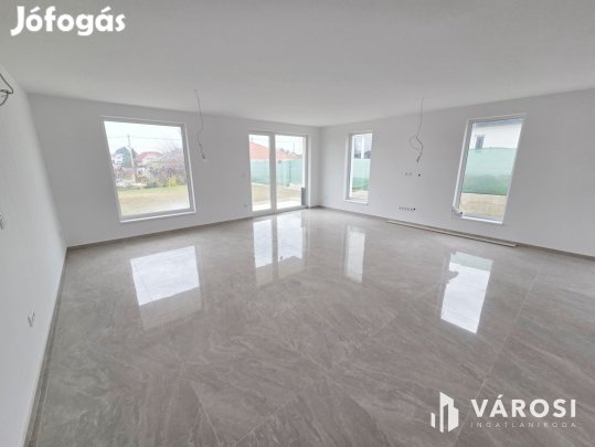 Kétgenerációs Modern Családi Otthon Soroksáron