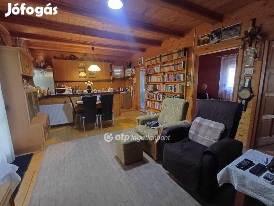 Kétgenerációs családi ház eladó Szigetszentmiklóson