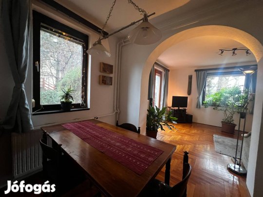 Kétgenerációs családi ház eladó a XVI. kerületben, Mátyásföldön