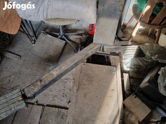 Kétkaros csáposemelő 