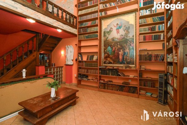 Kétlakásos családi ház Szentes belvárosában