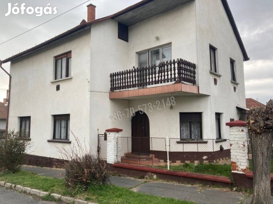 Kétlakásos családi ház eladó Zalaegerszeg Páterdombon! 3_iz