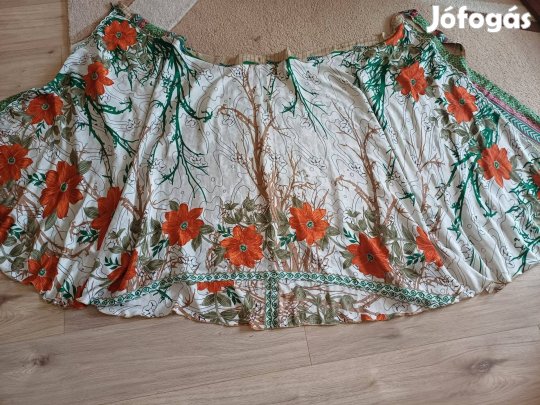Kétoldalas szoknya száriból
