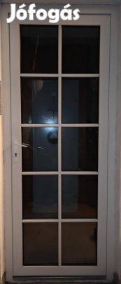 Kétrétegű Panorama műanyag bejárati és fix ablak kedvező áron eladó