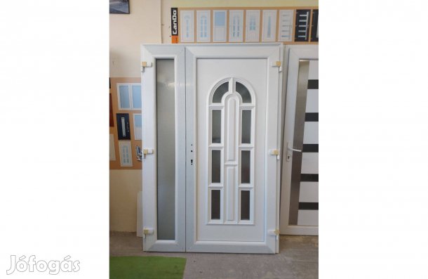 Kétszárnyú 138x208 cm hőszigetelt új bejárati ajtó Ingyen szállítva