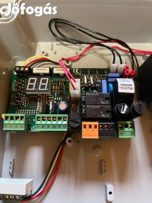 Kétszárnyú kapuvezérlés