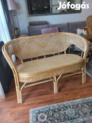 Kétszemélyes, fonott rattan kanapé hibátlan, újszerű állapotban, olcsó