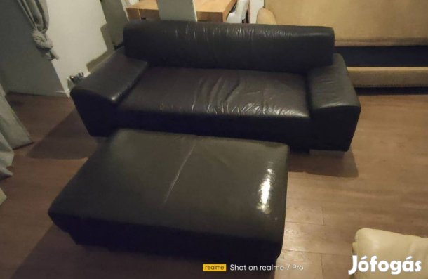 Kétszemélyes design bőr kanapé + ottomán