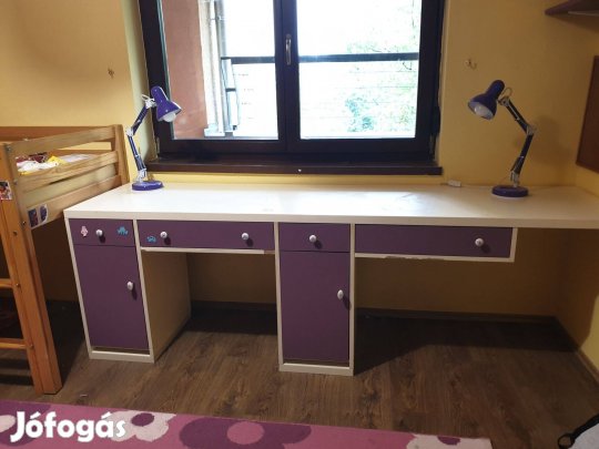 Kétszemélyes gyerek íróasztal