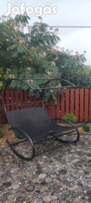 Kétszemélyes hintaágy