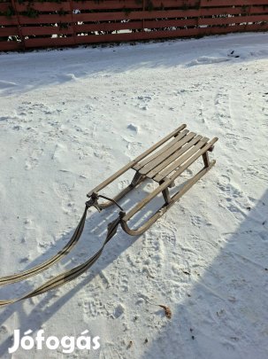 Kétszemélyes szánkó