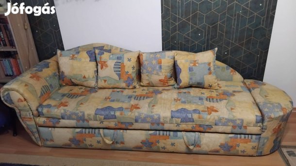 Kétszemélyessé alakítható ágy eladó