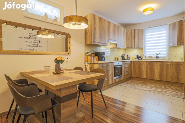 Kétszintes ikerház Harkán