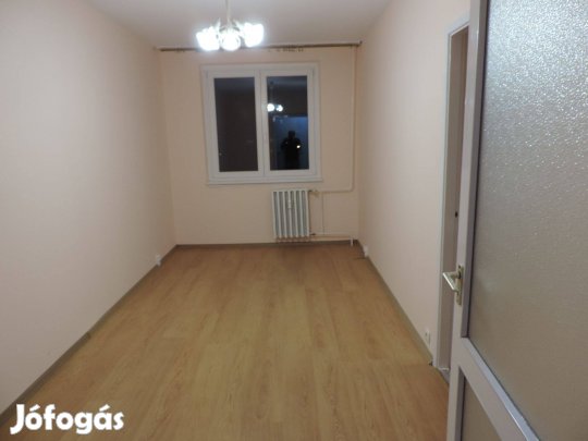 Kétszobás lakás kiadó