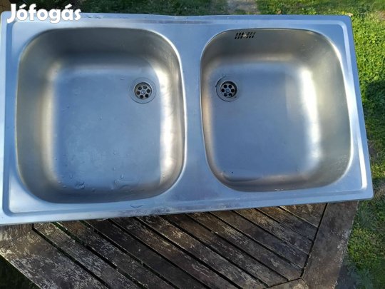 Kéttálcás, rozsdamentes mosogató