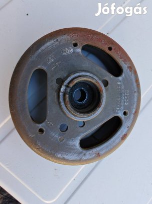 Kétütemű benzinmotor lendkerék Bosch 0 204 003 037 JLO L35 Ducati