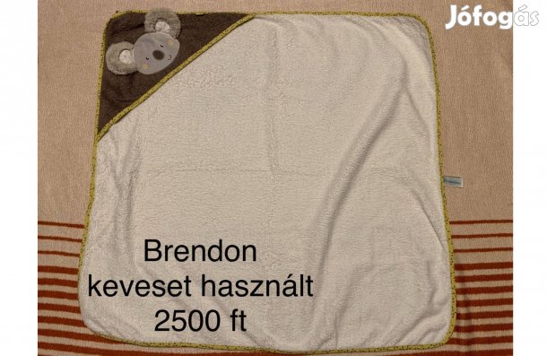 Keveset használt 80*80 cm-es kapucnis fürdőlepedő (Brendon)