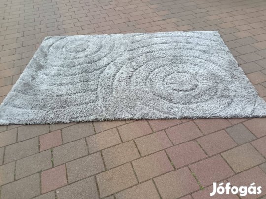 Kevest használt szőnyeg eladó !