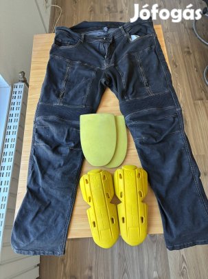 Kevlar motoros nadrág protektoros.