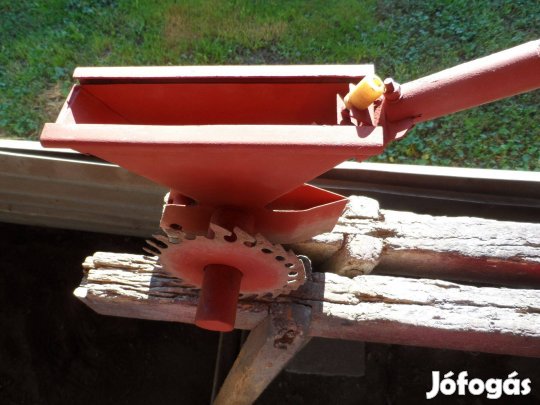 Kézi aprómag vetőgép