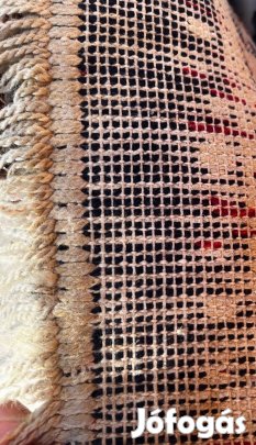 Kézi csomózású szőnyeg