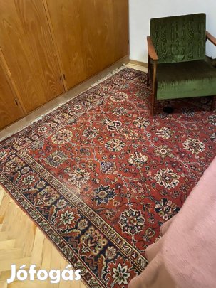 Kézi csomózású szőnyeg