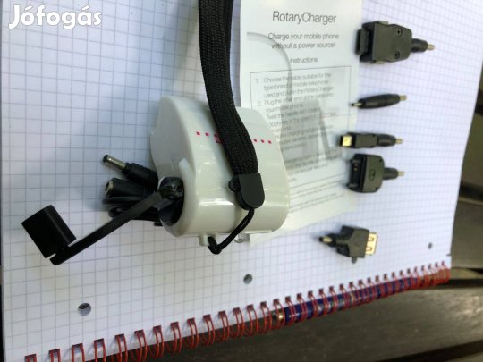 Kézi erővel hajtható mobil töltő