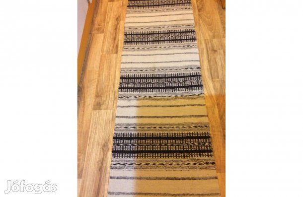 Kézi gyapjú futószőnyeg - falvédő