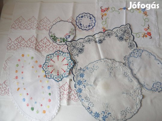 Kézi hímzésű régi terítők, polccsíkok kreatív célra ( 12 db.)
