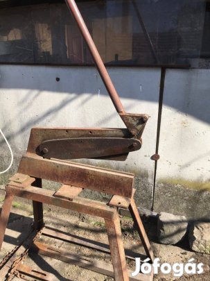 Kézi lemezvágó olló