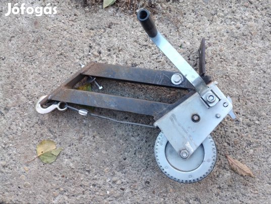 Kézi működésű csörlő 