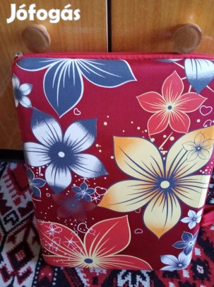 Kézi táska virágos