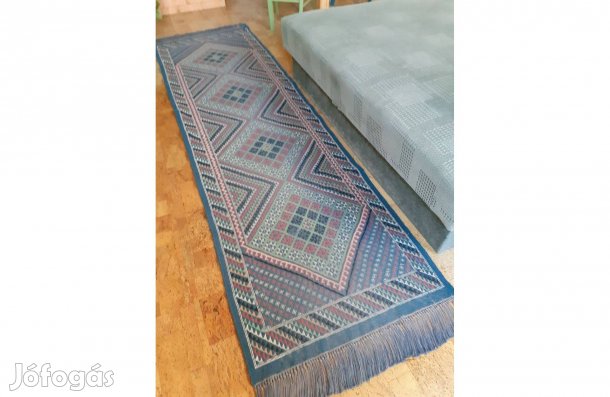 Kézicsomózással szőtt vastag gyapjúszőnyeg - Tunézia, népművészet