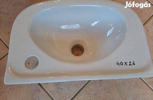 Kézmosó (kisméretű mosdó 40x26 -mellékhelységbe.) Érden