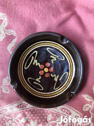 Kézműve kerámia hamutál 1000 Ft :Lenti