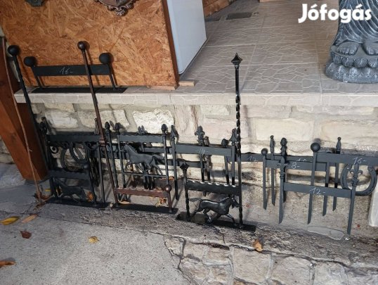 Kézműves Egyedi Kovácsoltvas Kerti sárlehúzó Népi sárkaparó dísz vas