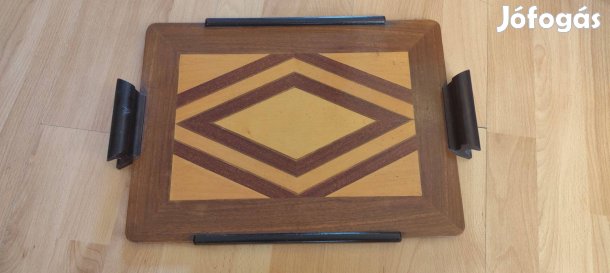 Kézműves fa tálca geometrikus mintával eladó