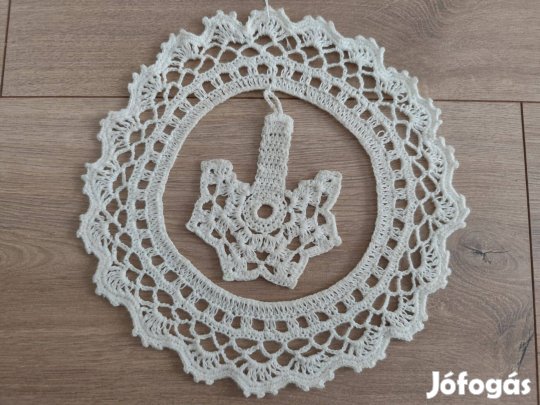 Kézzel, egyedileg horgolt, különleges, felakasztható dísz