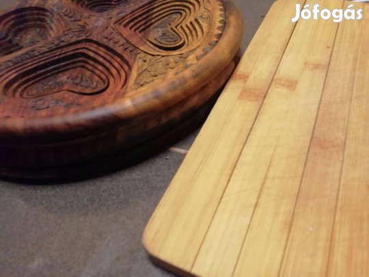 Kézzel faragott termékek