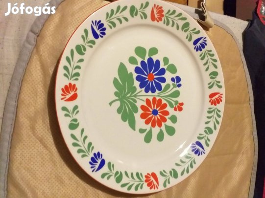 Kézzel festett Alföldi porcelán fali tányér népi motívummal