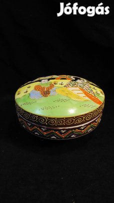 Kézzel festett Japán porcelán kerek doboz
